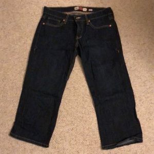 Dark wash Old Navy jean capris